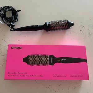 Amika Blowout Babe Thermal Brush